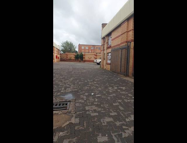 BUSINESS PROPERTY TO RENT IN SUNDERLAND RIDGE